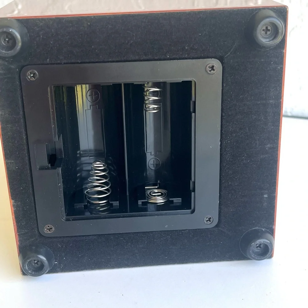 HEIDEN ELECTRIC OR  BATTERY POWERED SINGLE WATCH WINDER - Picture 8 of 15